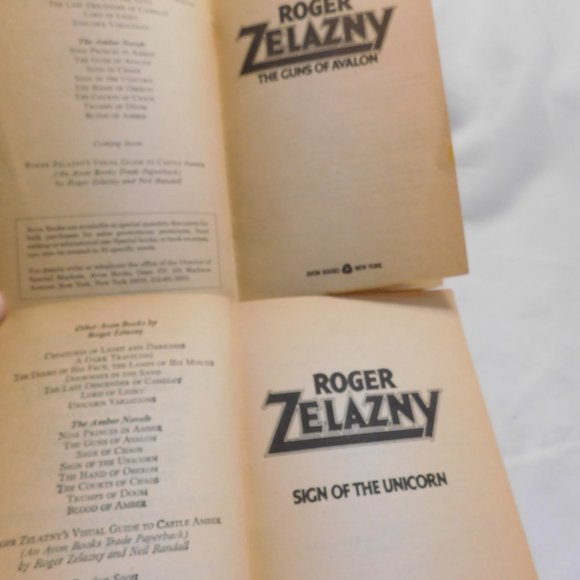 Roger Zelazny Books The Guns of Avalon and Sign of the Unicorn VINTAGE 1970's - Picture 3 of 6